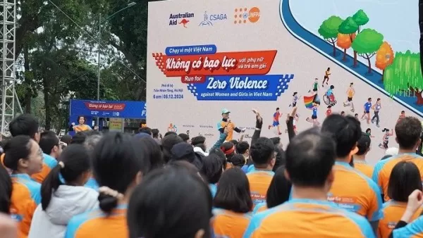 2,000 runners race to champion a vision for a joyful, violence-free life for women and girls: Run for zero violence