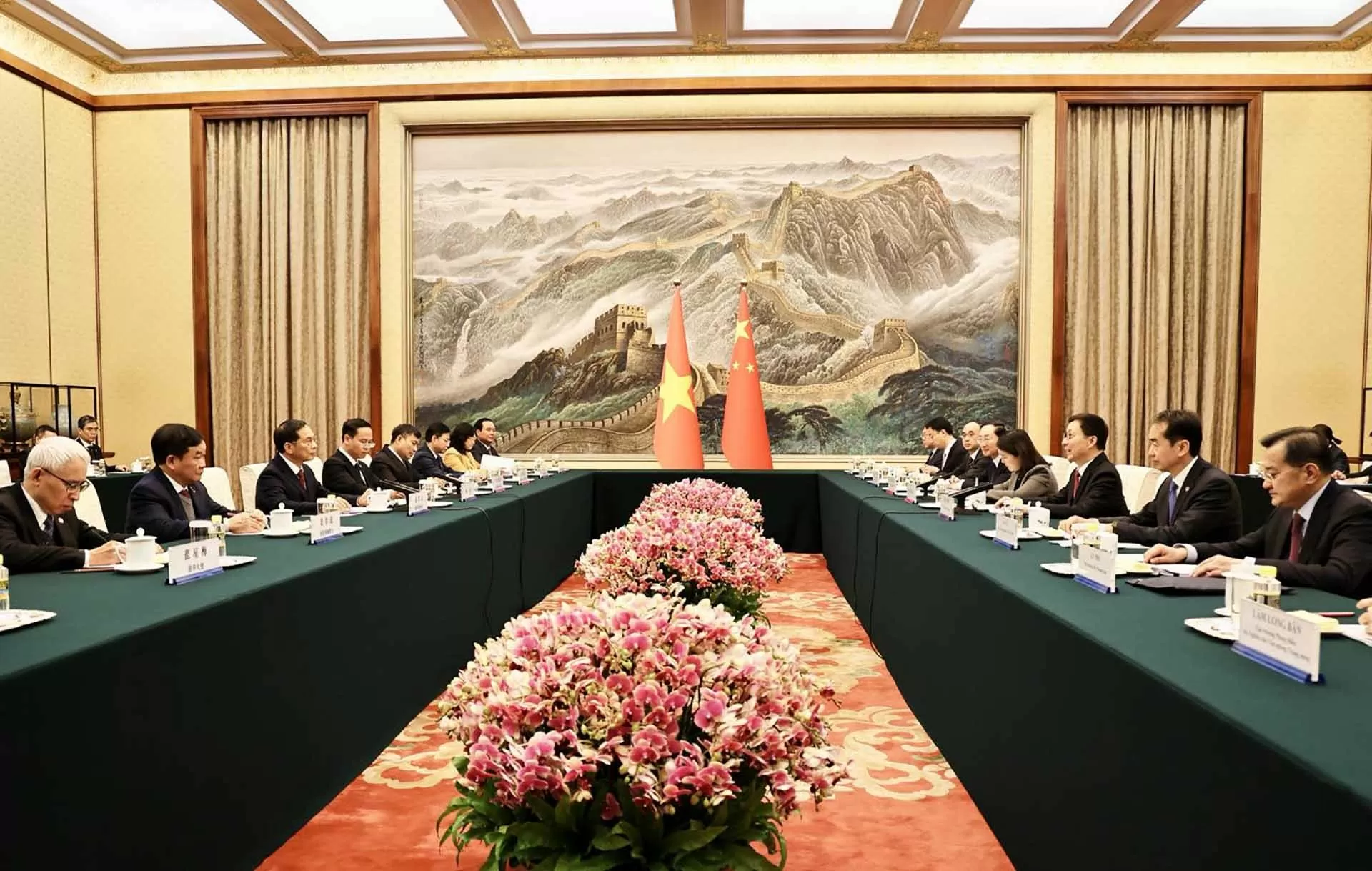 Phó Thủ tướng Chính phủ Bùi Thanh Sơn hội kiến Phó Chủ tịch nước CHND Trung Hoa Hàn Chính Phó Thủ tướng Chính phủ Bùi Thanh Sơn hội kiến Phó Chủ tịch nước CHND Trung Hoa Hàn Chính