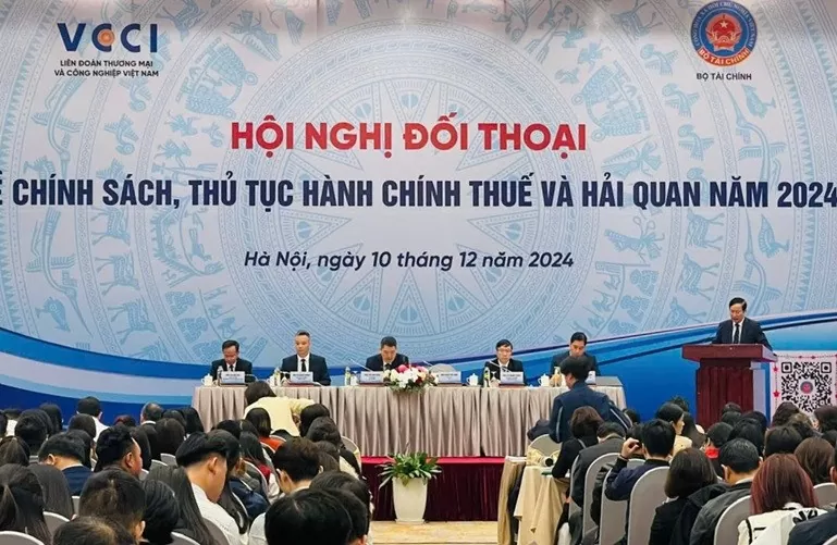 Ngành thuế và hải quan cùng đối thoại gỡ vướng cho doanh nghiệp