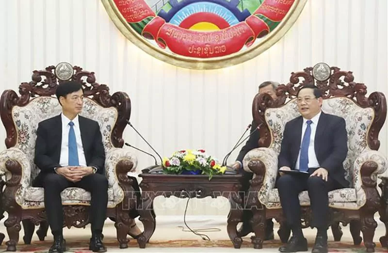 Party delegation visits Laos to affirm strong supports Laos' renovation efforts