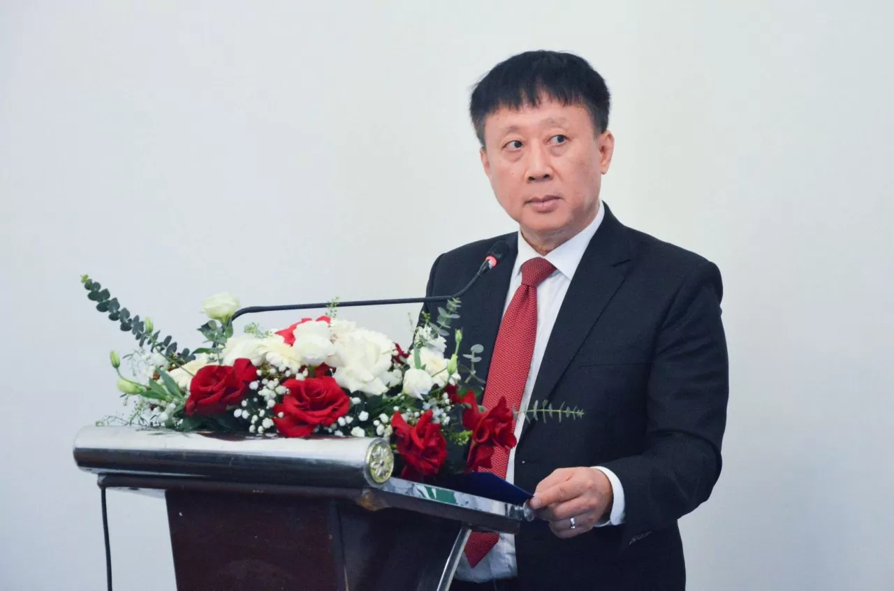 Ông Ngô Phương Nghị, Cục trưởng Cục Phục vụ Ngoại giao đoàn khẳng định lễ bàn giao nhà số 2 Lê Hồng Phong là “bước tiến mới trong việc thúc đẩy mối quan hệ hữu nghị và hợp tác giữa Việt Nam-Iraq”. (Ảnh Phạm Hiền) Ông Ngô Phương Nghị, Cục trưởng Cục Phục vụ Ngoại giao đoàn khẳng định lễ bàn giao nhà số 2 Lê Hồng Phong là “bước tiến mới trong việc thúc đẩy mối quan hệ hữu nghị và hợp tác giữa Việt Nam-Iraq”. (Ảnh Phạm Hiền)