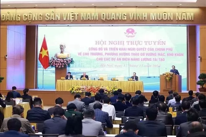 PM Pham Minh Chinh orders swift resolution of challenges for renewable energy projects