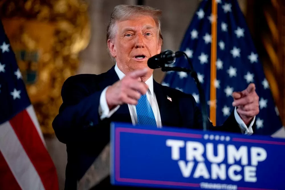 Mỹ: Ông Trump chính thức đắc cử tổng thống, tranh cãi với Lầu Năm Góc về bí ẩn trên bầu trời, Tổng thống Biden gạt phắt những quan ngại Mỹ: Ông Trump chính thức đắc cử tổng thống, tranh cãi với Lầu Năm Góc về bí ẩn trên bầu trời, Tổng thống Biden gạt phắt những quan ngại