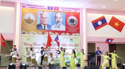 Art programme celebrates Vietnamese army’s 80th anniversary in Laos