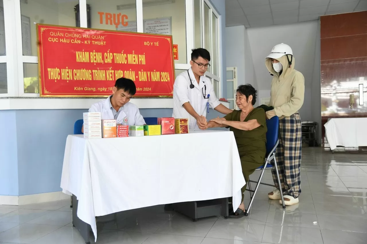 Bộ Tư lệnh Vùng 5 Hải quân tổ chức nhiều hoạt động ý nghĩa nhân Ngày thành lập Quân đội nhân dân Việt Nam Bộ Tư lệnh Vùng 5 Hải quân tổ chức nhiều hoạt động ý nghĩa nhân Ngày thành lập Quân đội nhân dân Việt Nam