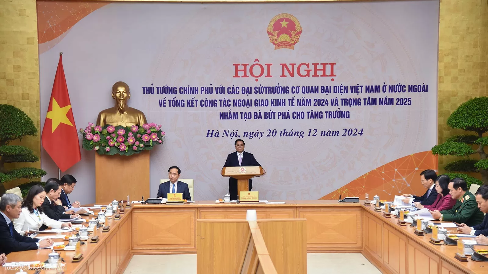 Ngoại giao kinh tế tạo đ&agrave; bứt ph&aacute; cho tăng trưởng năm 2025