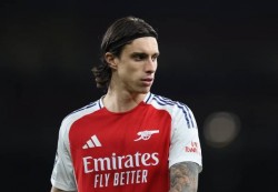 Tân binh của Arsenal tái xuất giữa lúc nước sôi lửa bỏng
