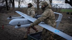 Nga tấn công cơ sở công nghiệp quốc phòng của Ukraine, Kiev hoàn tất thử nghiệm UAV cảm tử điều khiển bằng cáp quang