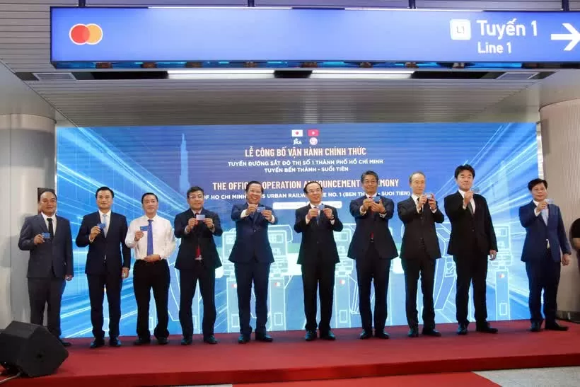 Delegates at the launching ceremony of Ho Chi Minh City's first metro line. (Photo: VNA)