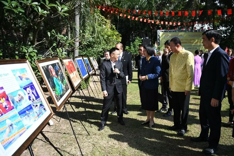 Khai mạc triển lãm ảnh 'Việt Nam hạnh phúc - Happy Vietnam' tại Thái Lan