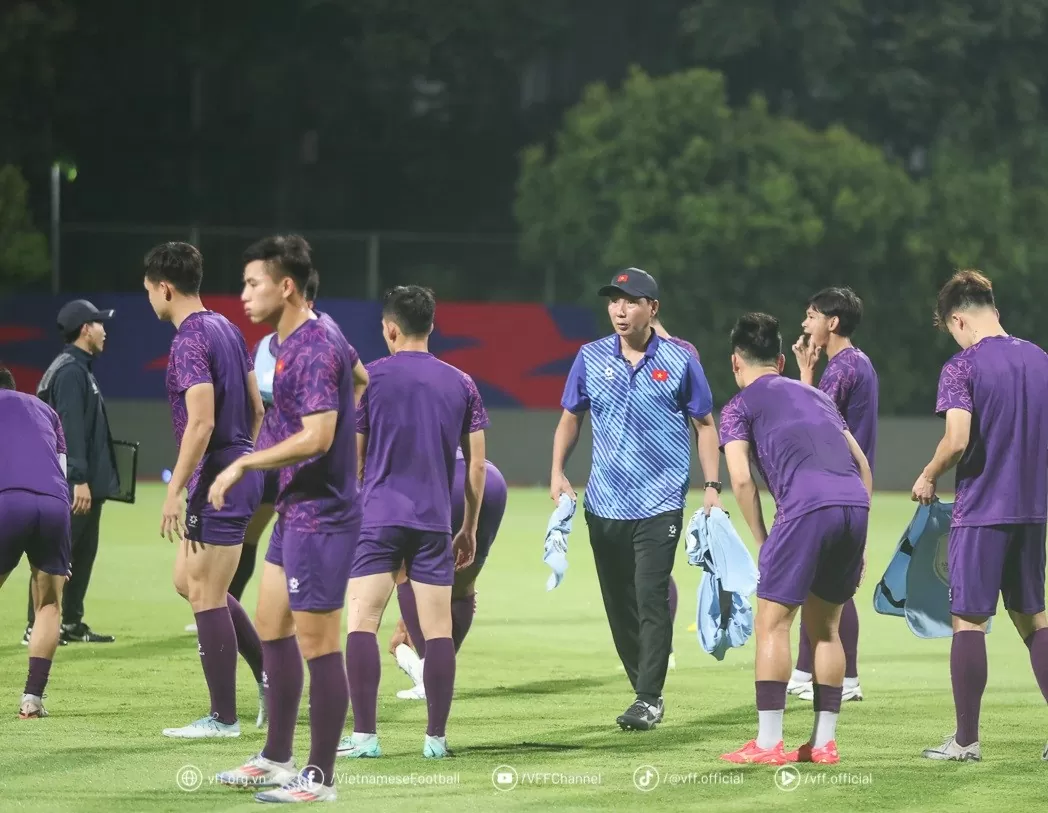 HLV Kim Sang Sik đón hai tiền vệ ưa thích trở lại trước bán kết ASEAN Cup 2024