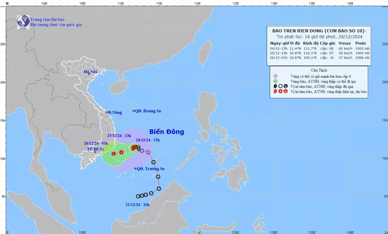 Dự báo bão sô 10: Ít dịch chuyển; tàu thuyền trong vùng nguy hiểm chịu tác động của giông, lốc, gió mạnh, sóng lớn