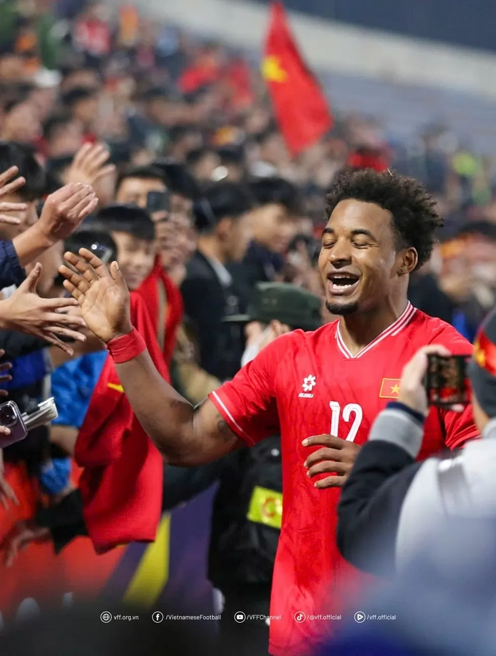 Nguyễn Xuân Son có màn trình diễn như mơ tại vòng bảng ASEAN Cup 2024. (Nguồn: VFF) Nguyễn Xuân Son có màn trình diễn như mơ tại vòng bảng ASEAN Cup 2024. (Nguồn: VFF)