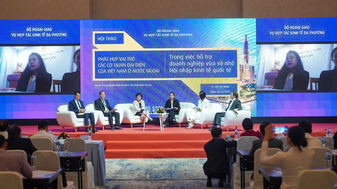 Đại sứ Phạm Thanh Bình phát biểu trực tuyến tại hội thảo Nhiều cơ hội cho các doanh nghiệp vừa và nhỏ Việt Nam thâm nhập thị trường châu Âu