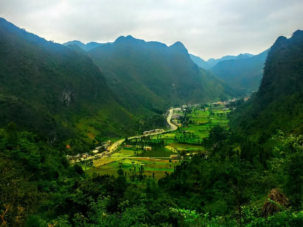 Thung lũng Sủng Là: 'Ốc đảo' yên bình trên cao nguyên đá Hà Giang