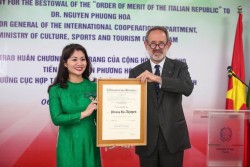 TS. Nguyễn Phương Hòa được Italy vinh danh Huân chương Công trạng