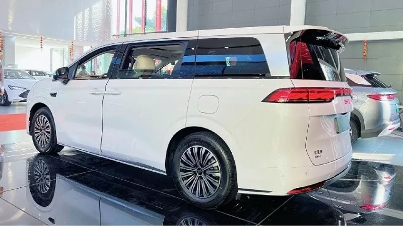 BYD Xia PHEV cập bến đại lý ở Trung Quốc trước thềm ra mắt, giá từ 970 triệu đồng