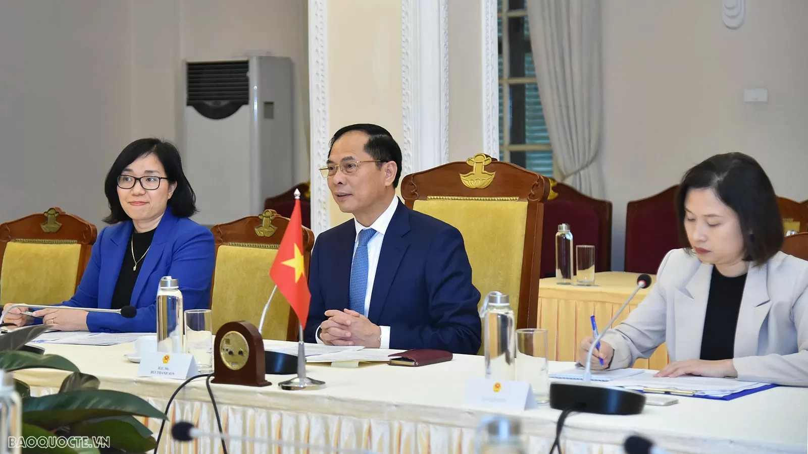 Vietnam, Togo Foreign Ministers hold talks to develop relations in effective, substantive manner