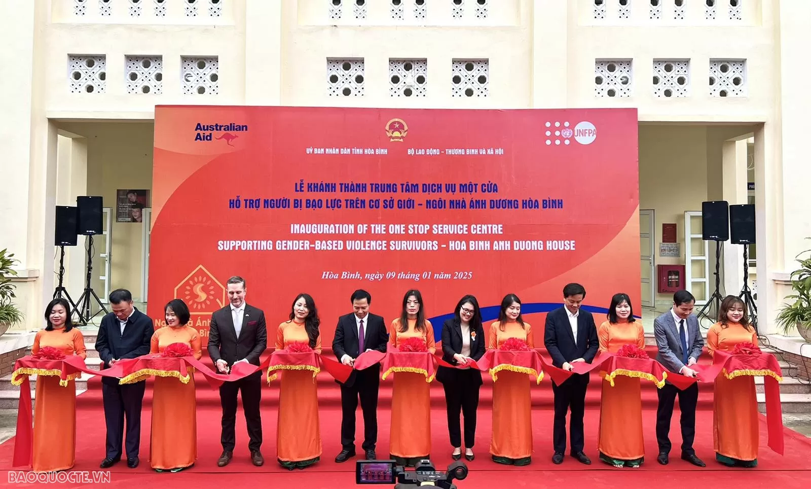 Khai trương Ngôi nhà Án Dương tại tỉnh Hòa Bình hỗ trợ phụ nữ và trẻ em bị bạo lực Khai trương Ngôi nhà Án Dương tại tỉnh Hòa Bình hỗ trợ phụ nữ và trẻ em bị bạo lực