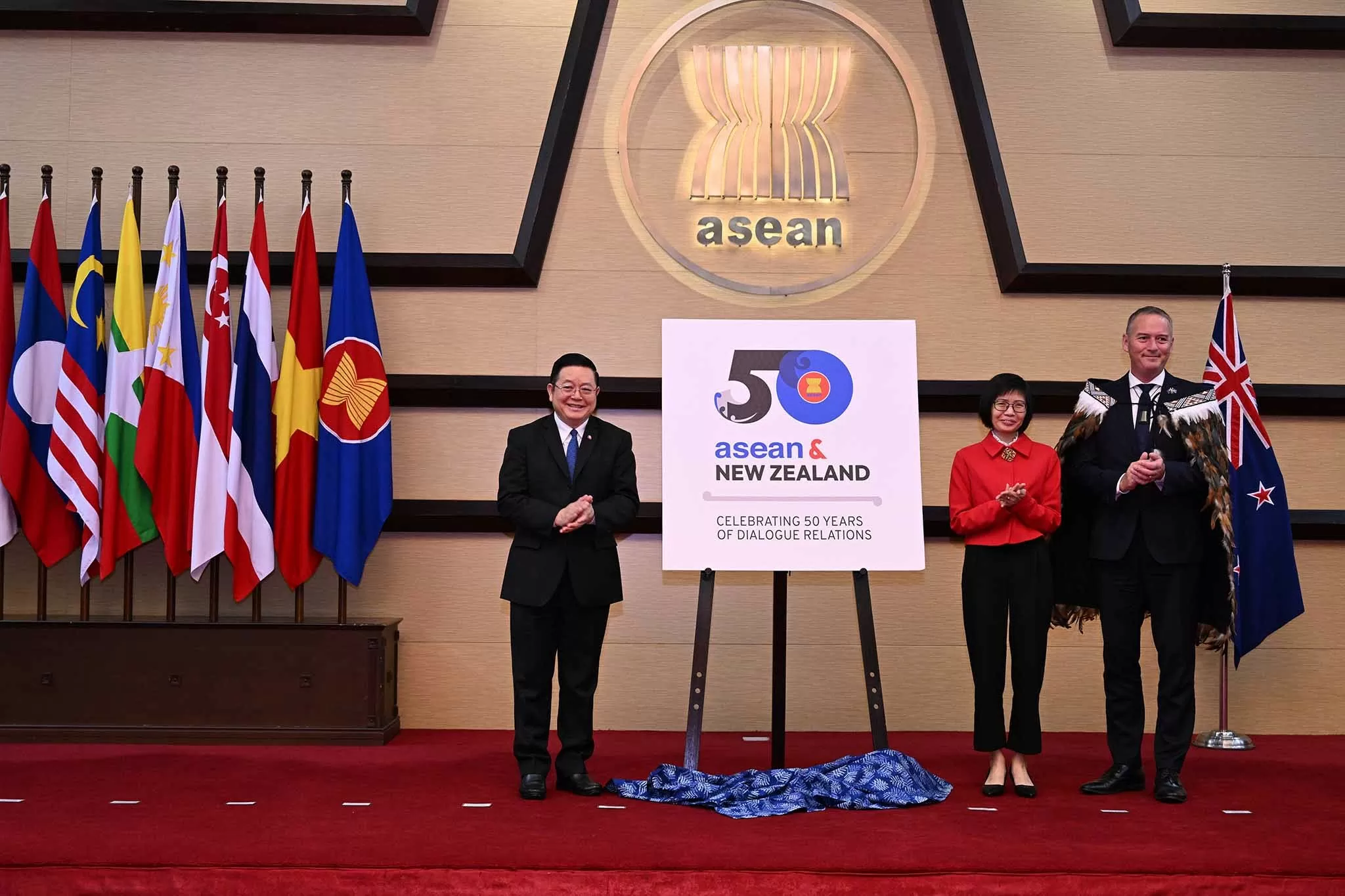 Phái đoàn Việt Nam tại ASEAN dự lễ công bố logo kỷ niệm 50 năm quan hệ ASEAN-New Zealand và gặp Tổng thư ký Kao Kim Hourn