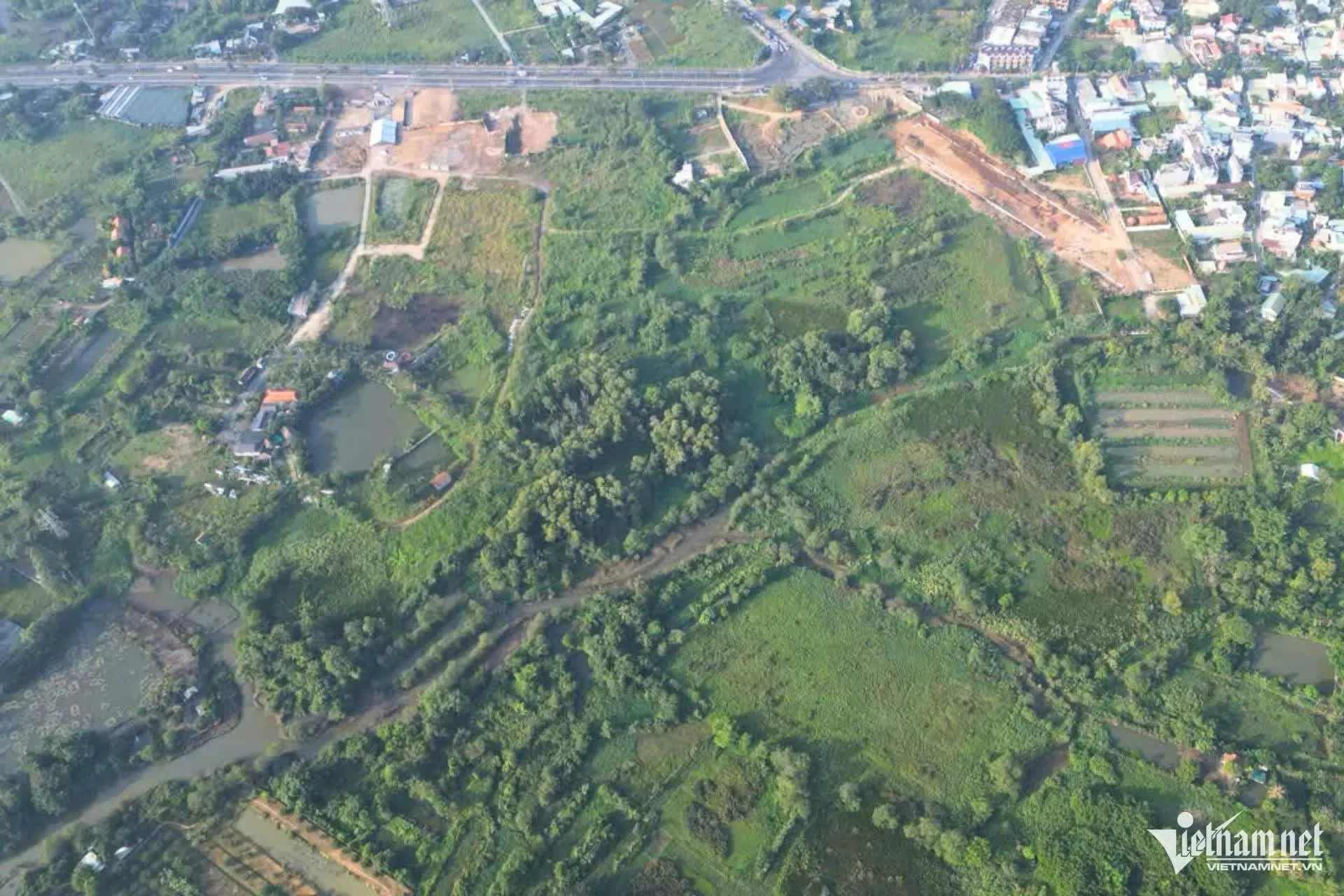 Khu đất gần 12 ha để xây dựng trung tâm thương mại. (Nguồn: Vietnamnet) Khu đất gần 12 ha để xây dựng trung tâm thương mại. (Nguồn: Vietnamnet)