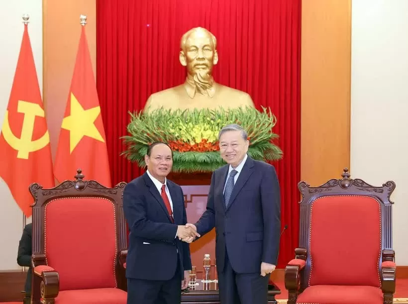 Party General Secretary To Lam welcomes Lao Deputy PM, Minister of Public Security