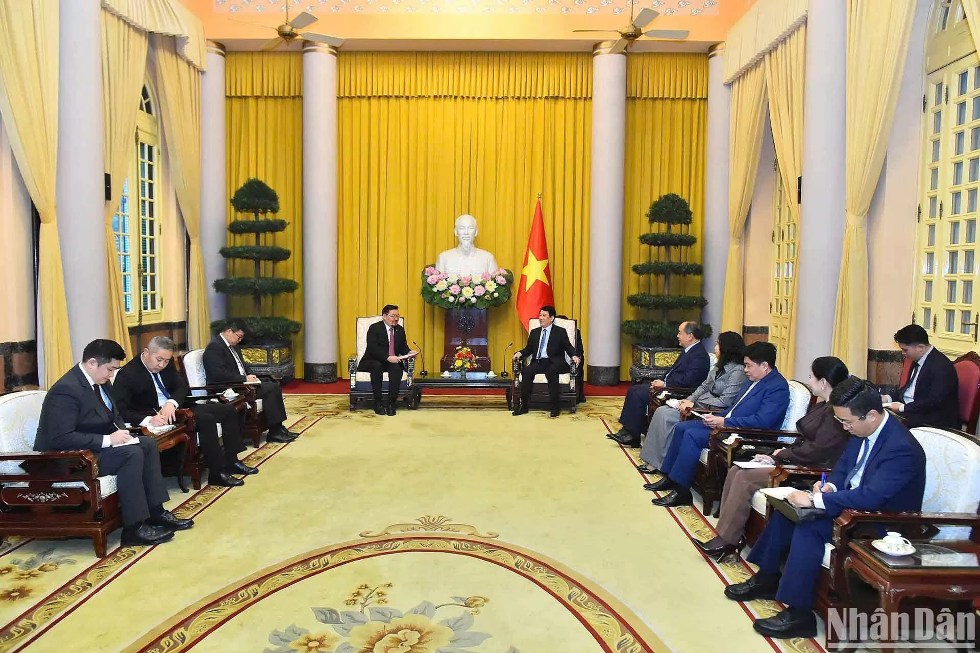 Chủ tịch nước Lương Cường tiếp Chánh Văn phòng Tổng thống Mông Cổ