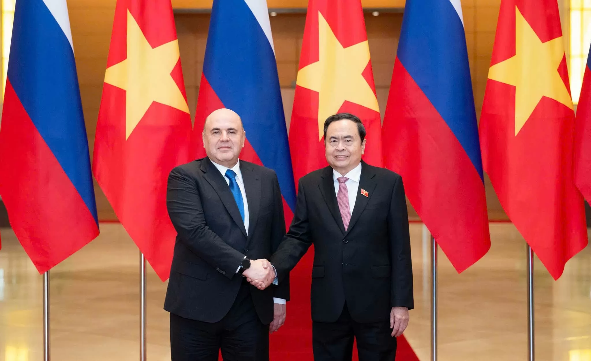 Chủ tịch Quốc hội Trần Thanh Mẫn hội kiến Thủ tướng Liên bang Nga Chủ tịch Quốc hội Trần Thanh Mẫn hội kiến Thủ tướng Liên bang Nga
