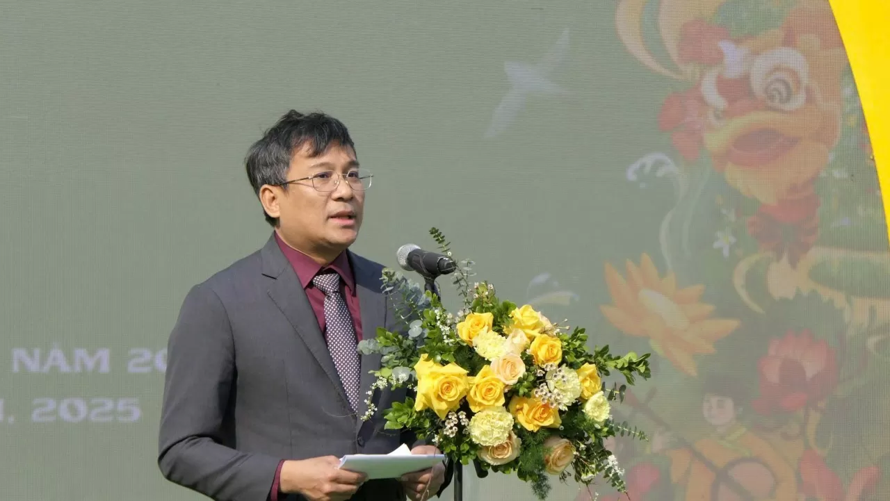General Secretary’s Spouse, foreign female Ambassadors wrap ‘banh chung’ for Vietnamese Lunar New Year Tet General Secretary’s Spouse, foreign female Ambassadors wrap ‘banh chung’ for Vietnamese Lunar New Year Tet