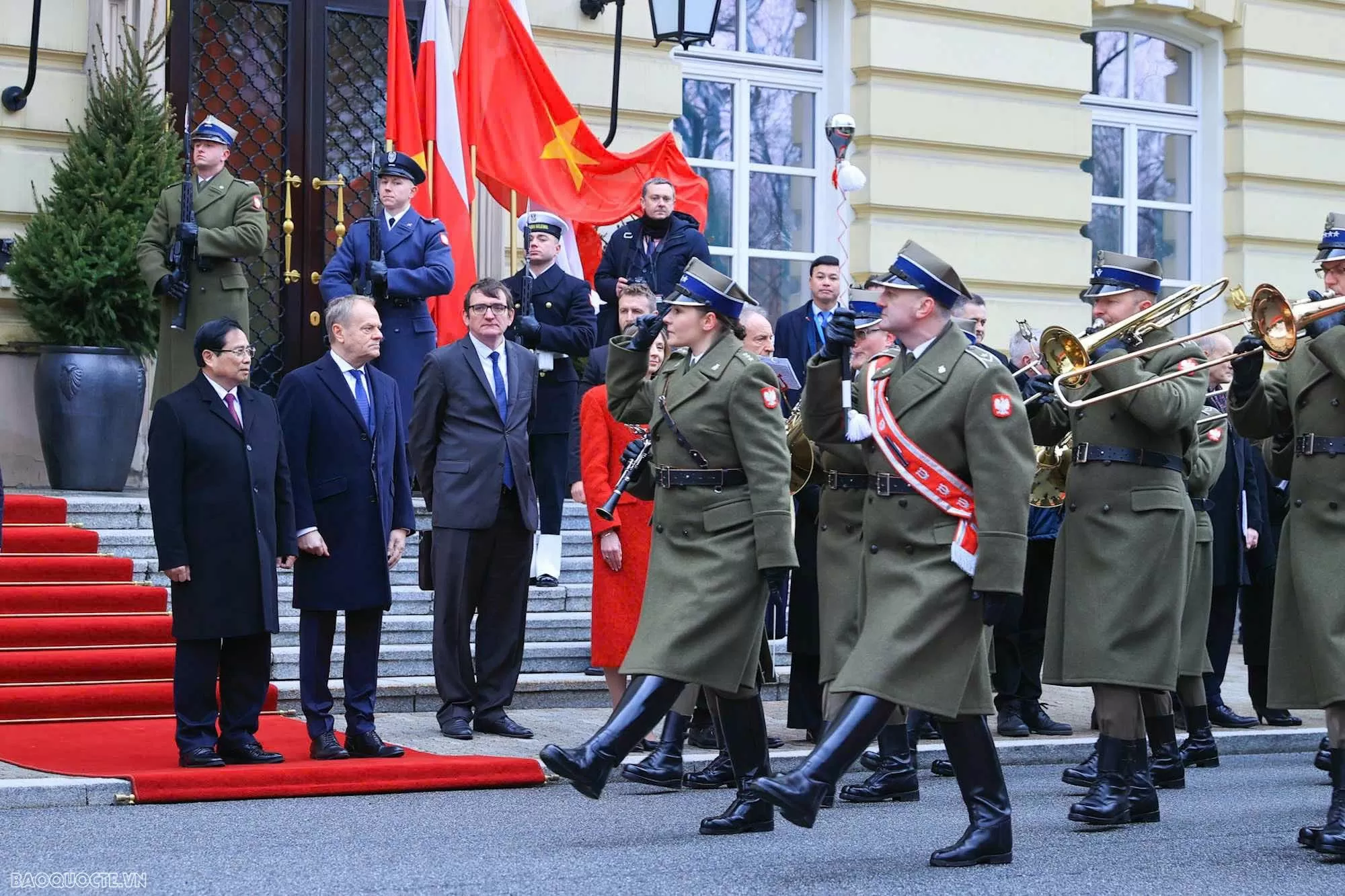 Welcome ceremony held for Prime Minister Pham Minh Chinh in Warsaw