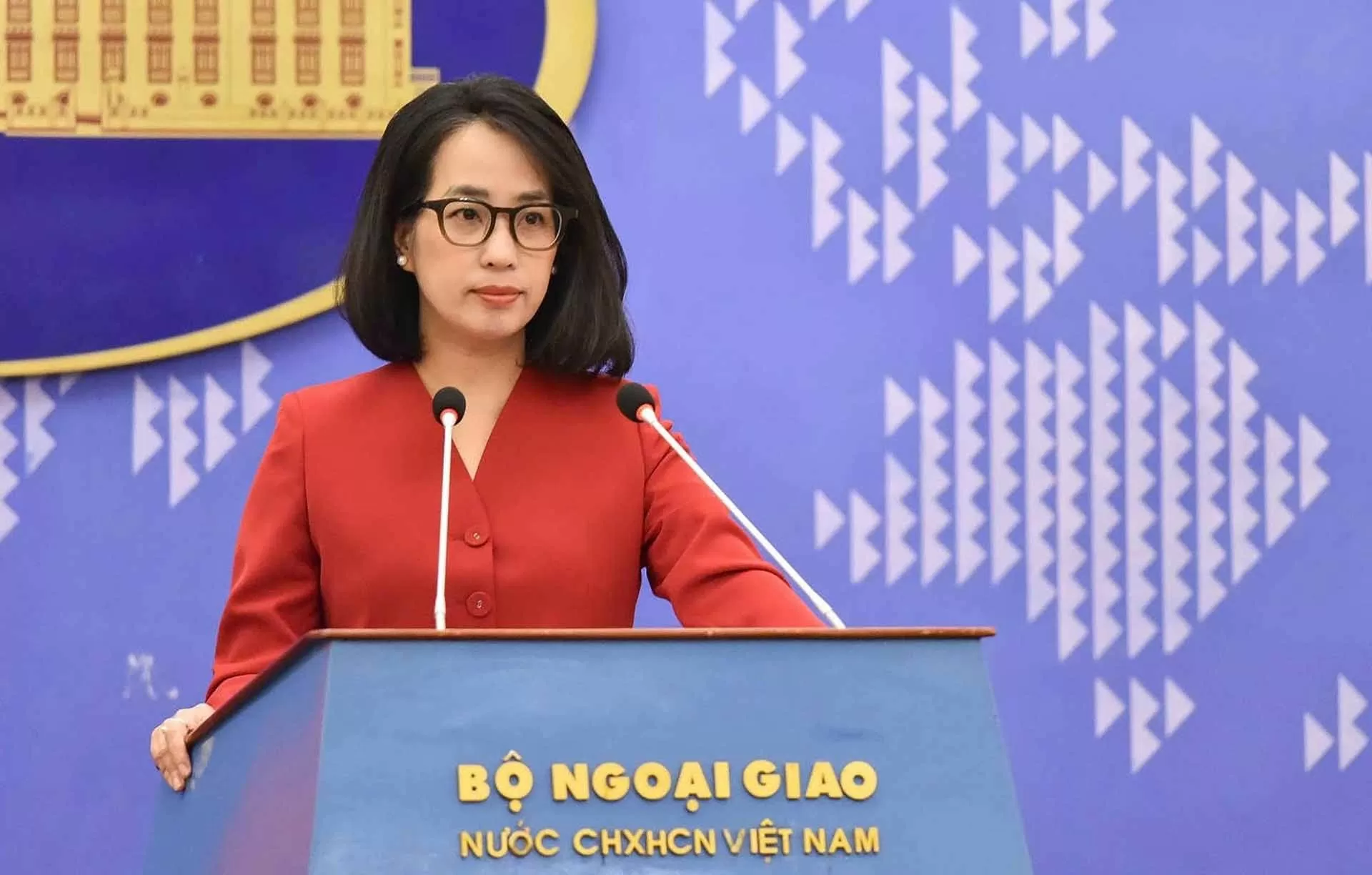 Người phát ngôn Bộ Ngoại giao Việt Nam Phạm Thu Hằng. Người phát ngôn Bộ Ngoại giao Việt Nam Phạm Thu Hằng.