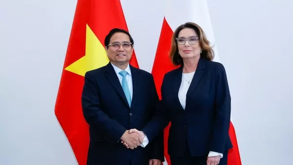 Prime Minister Pham Minh Chinh meets with Marshal of Polish Senate