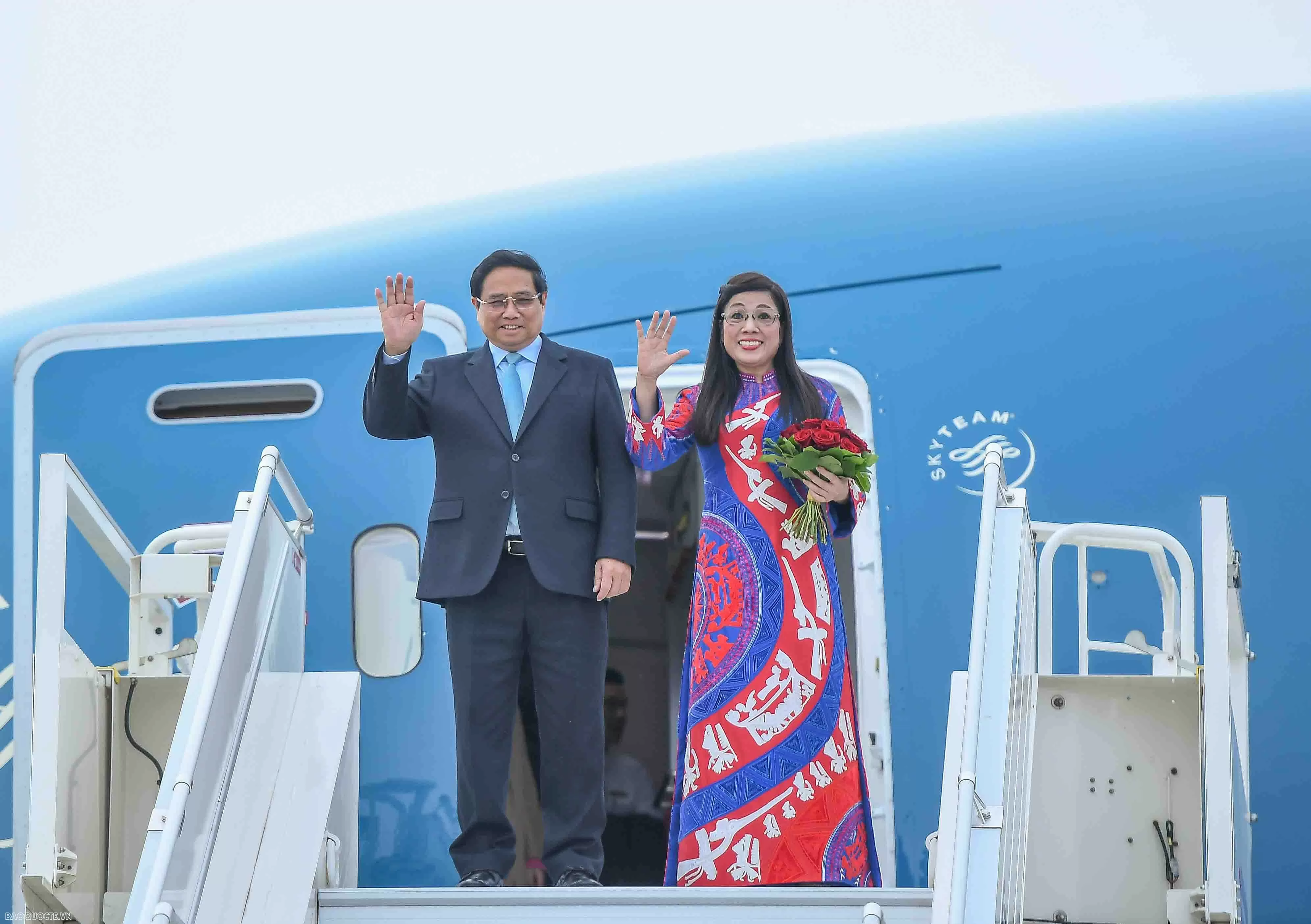 PM Pham Minh Chinh arrives in Prague, beginning official visit to Czech Republic