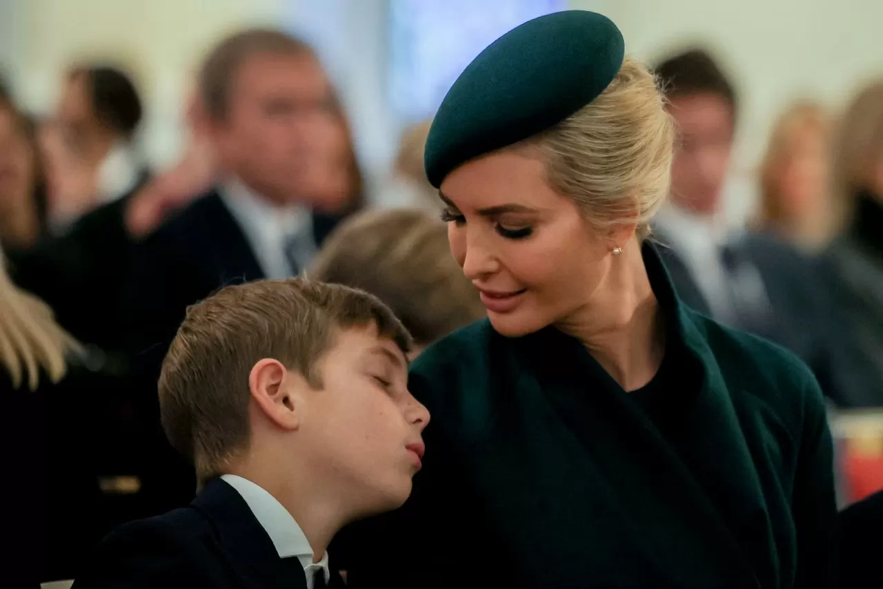 Ái nữ, quý tử nhà ông Donald Trump cùng xuất hiện tại một sự kiện trước lễ nhậm chức Tổng thống Mỹ Ái nữ, quý tử nhà ông Donald Trump cùng xuất hiện tại một sự kiện trước lễ nhậm chức Tổng thống Mỹ