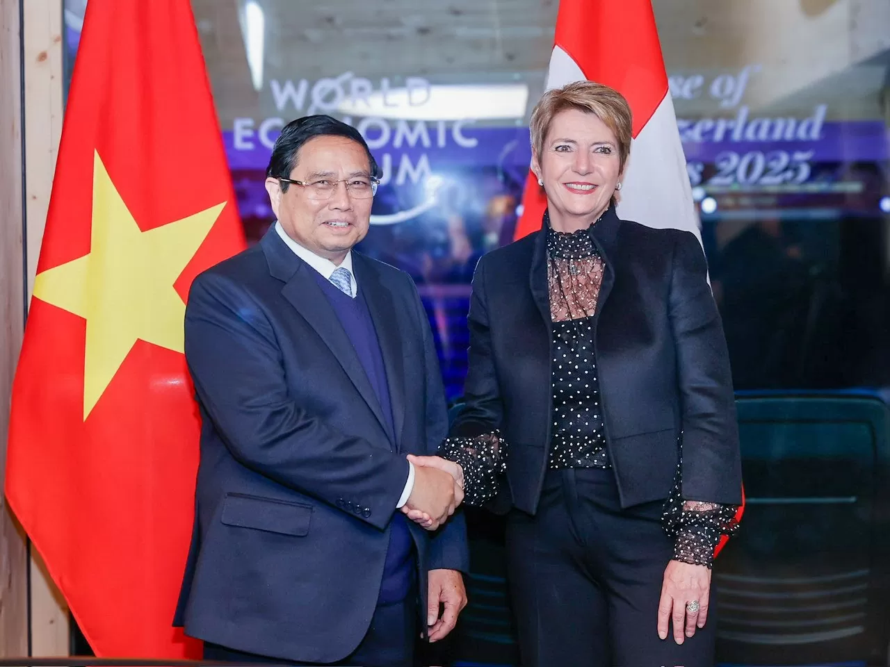 PM Pham Minh Chinh’s visits to Poland, Czech Republic, Switzerland successful: Deputy Foreign Minister
