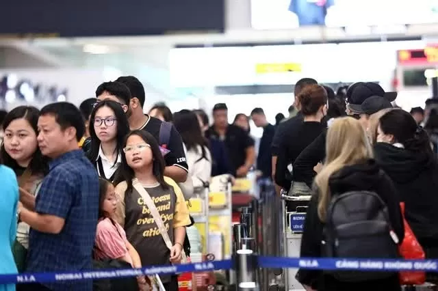 Tet 2025 sees Noi Bai Airport braced for passenger traffic boom