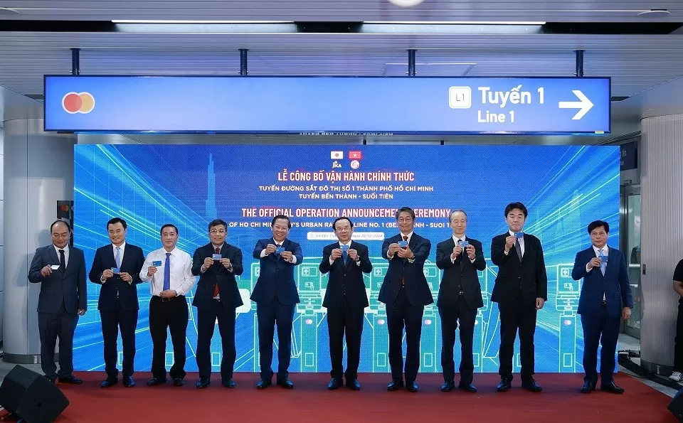 Trông đợi vào những đổi thay của kỷ nguyên vươn mình Trông đợi vào những đổi thay của kỷ nguyên vươn mình