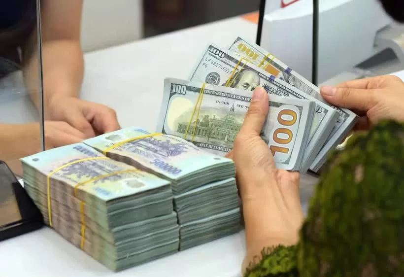 Remittances to HCM City surge ahead of Tet
