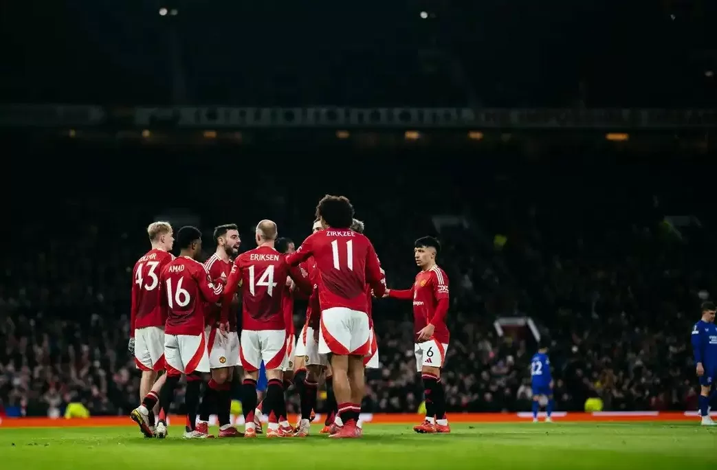 MU thắng 'tằng tằng' ở Europa League, HLV Amorim sánh vai với Busby và Fergie MU thắng 'tằng tằng' ở Europa League, HLV Amorim sánh vai với Busby và Fergie