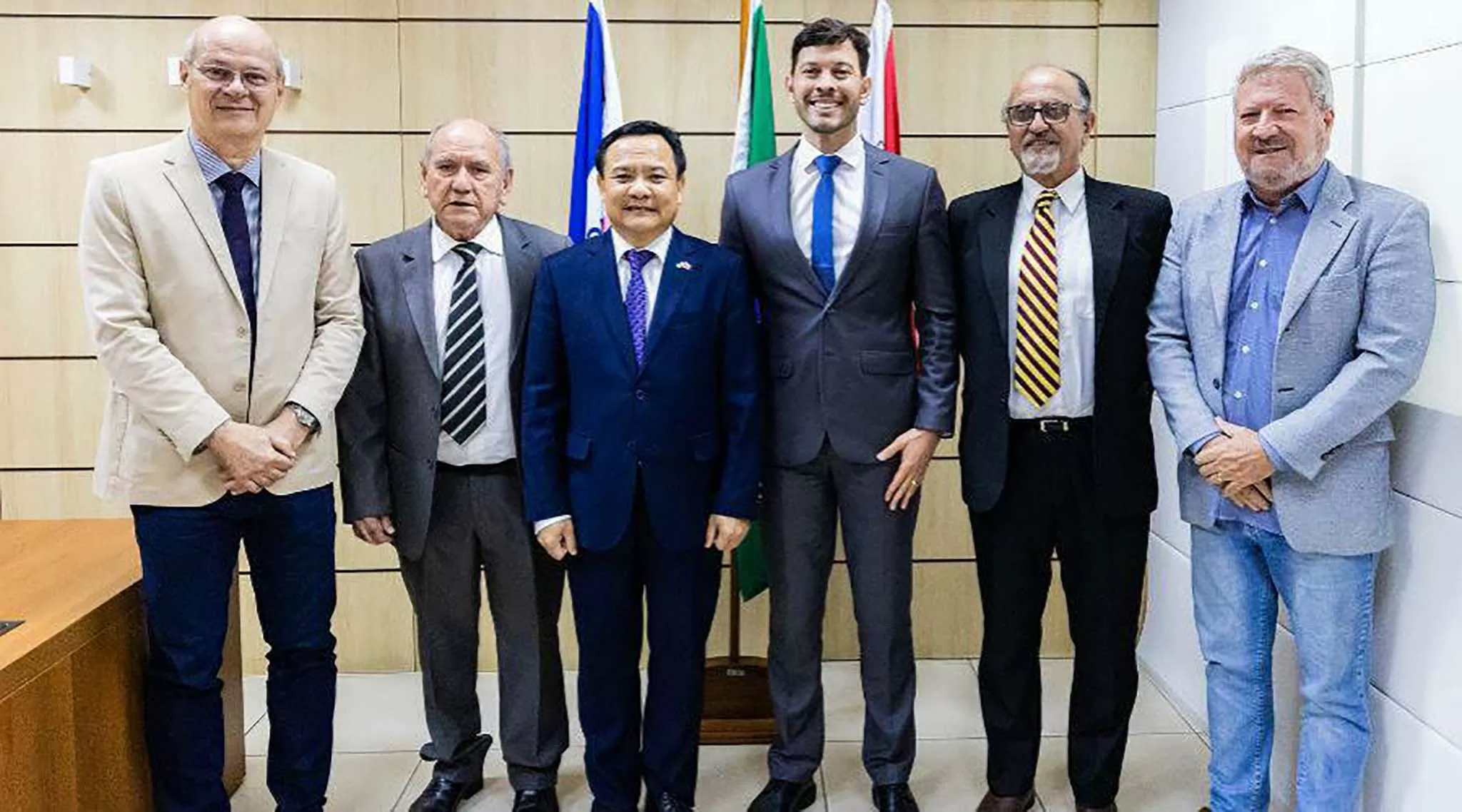 Embaixador Bui Van Nghi faz visita de trabalho ao Espírito Santo: uma terra cheia de potencial