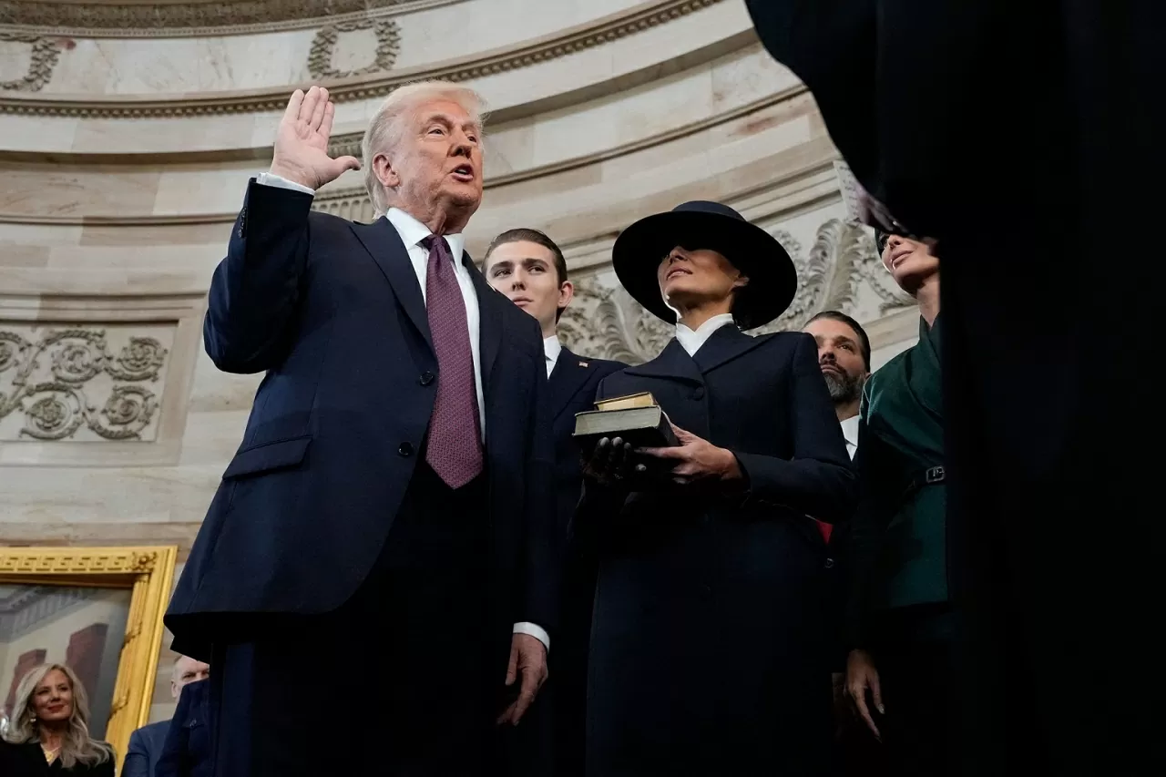 Ảnh ấn tượng: Tổng thống Trump ‘thực sự muốn’ gặp người này để chấm dứt xung đột ở Ukraine, ông Putin nói trừng phạt Nga gây tổn hại Mỹ