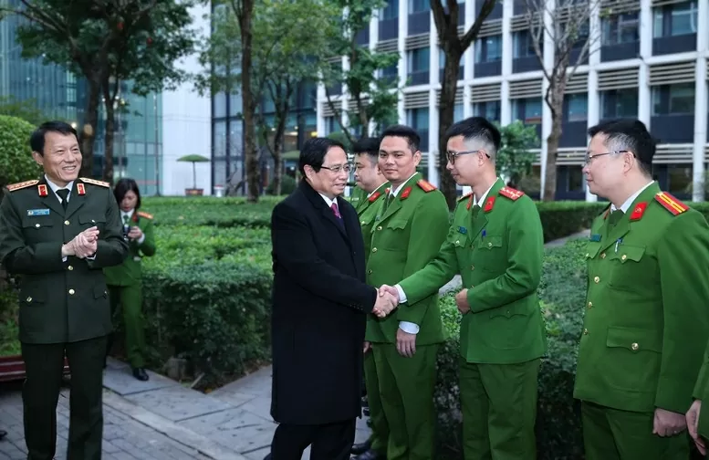 Thủ tướng Phạm Minh Chính thăm, chúc Tết cán bộ, chiến sĩ Lữ đoàn K3, Tổng cục II. (Nguồn: VGP)