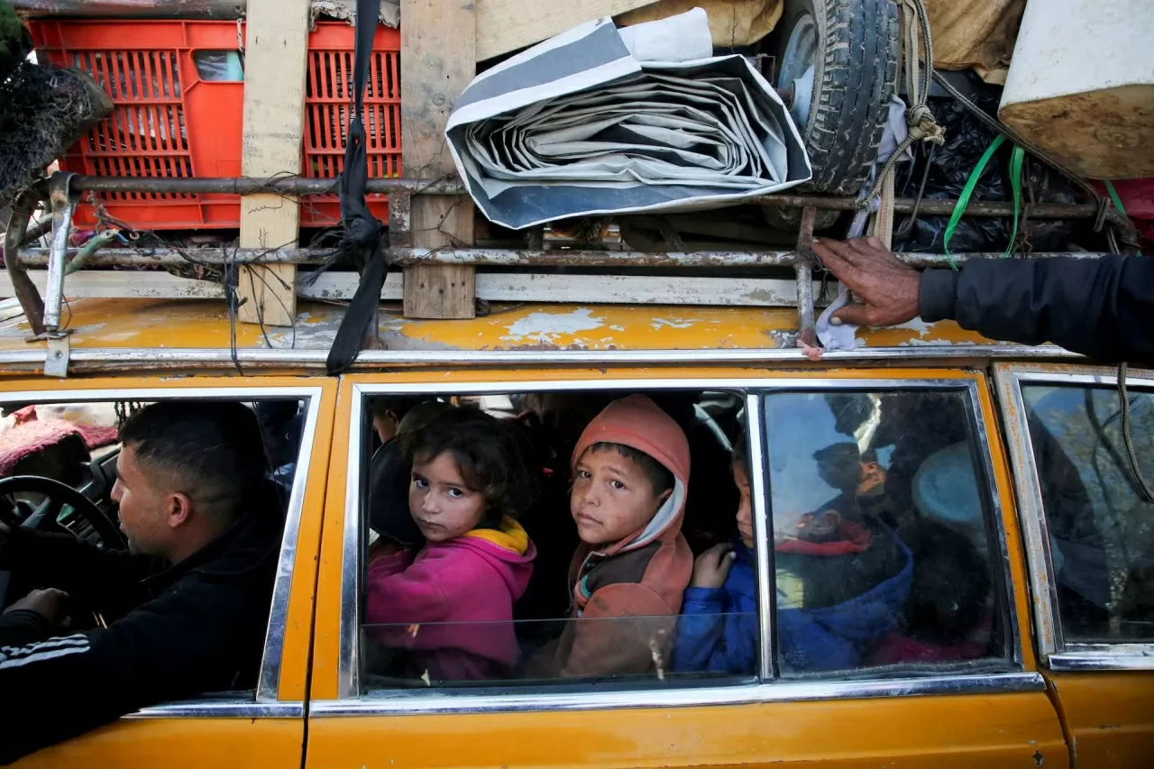 Hàng chục nghìn người Palestine háo hức trở về nhà ở phía Bắc Dải Gaza