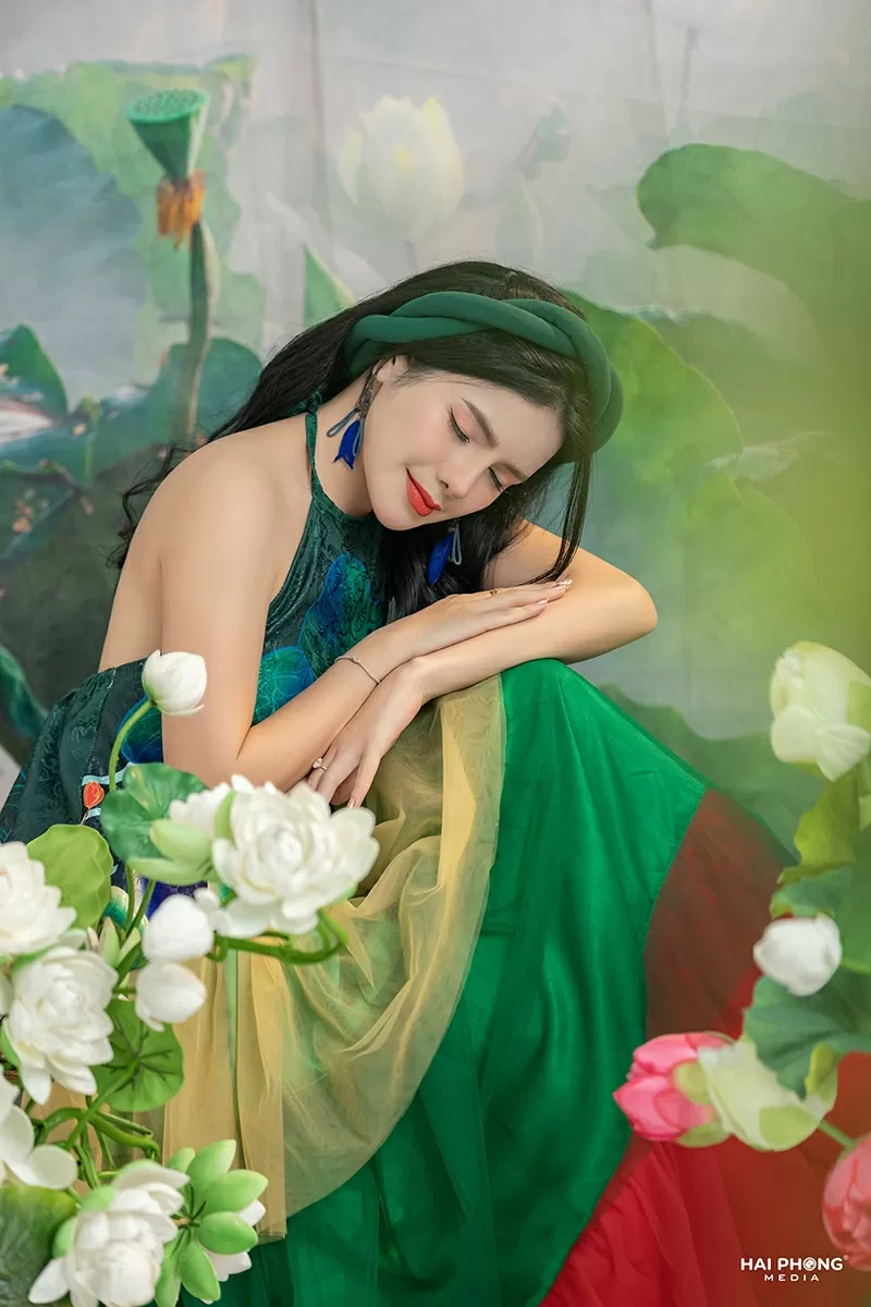 Con cái là nguồn sức mạnh và bình yên lớn nhất đối với Á hậu Nga Queen.