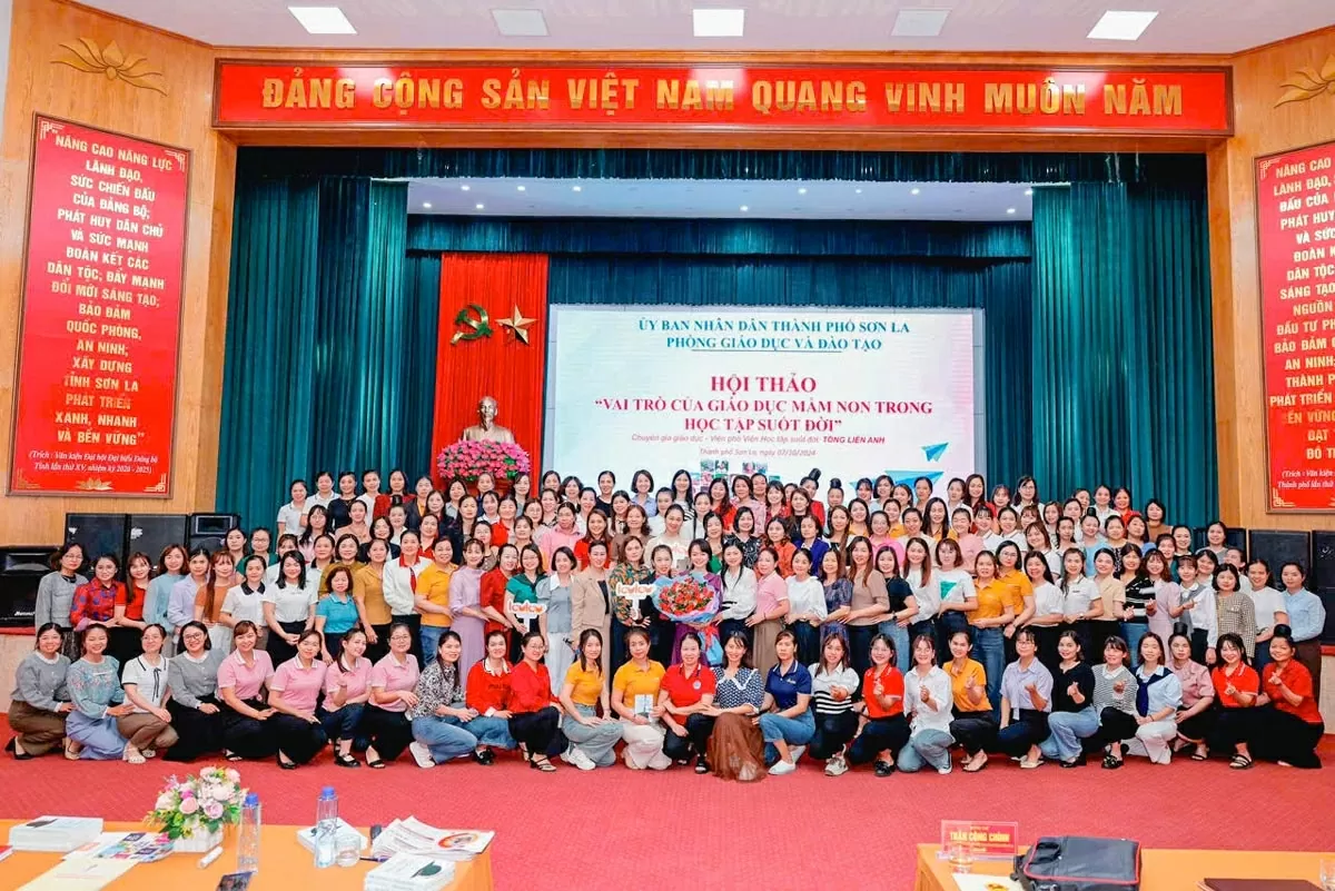 Hàng loạt hoạt động ý nghĩa nhân Ngày sách và văn hoá đọc Việt Nam, Tuần lễ hưởng ứng Học tập suốt đời… được tổ chức tại thành phố Sơn La.