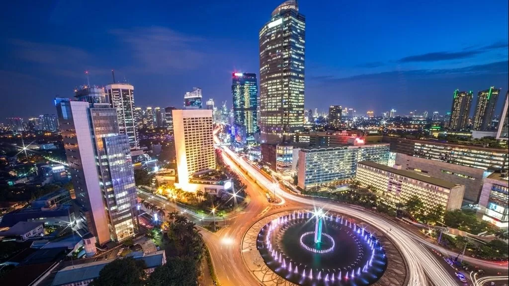 Một nền kinh tế Đông Nam Á vọt lên thứ 8 thế giới về GDP, 'vượt mặt' cả Anh và Pháp