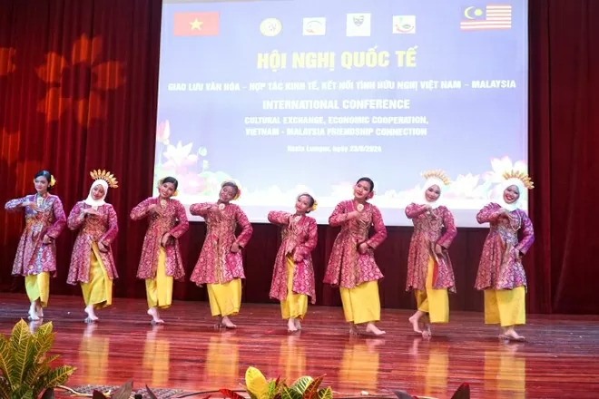 Great opportunities for cooperation with Vietnam in 2025: Ambassador Dato' Tan Yang Thai