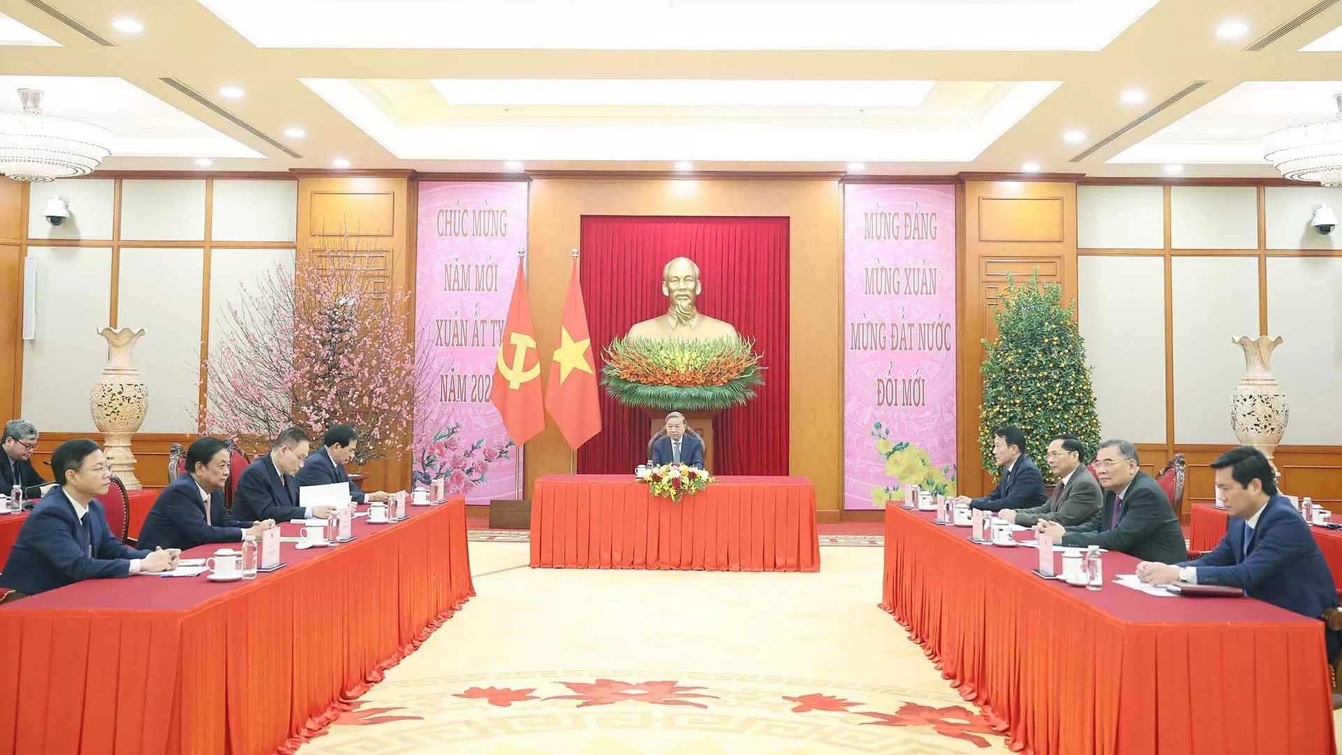 Tổng Bí thư Tô Lâm điện đàm với Bí thư thứ nhất Đảng Cộng sản Cuba, Chủ tịch nước Cộng hòa Cuba Tổng Bí thư Tô Lâm điện đàm với Bí thư thứ nhất Đảng Cộng sản Cuba, Chủ tịch nước Cộng hòa Cuba