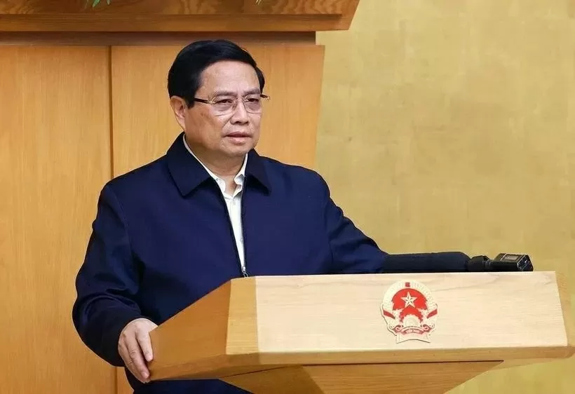 PM Pham Minh Chinh chairs Government’s monthly meeting, urging measures to stabilise macroeconomy