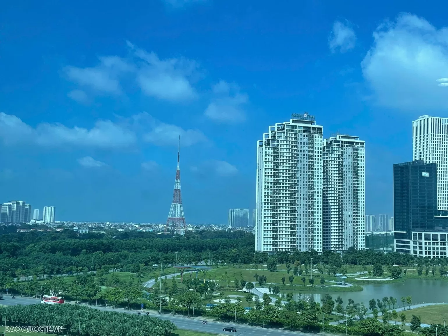 Một góc TP. Hà Nội. (Ảnh: Gia Thành)